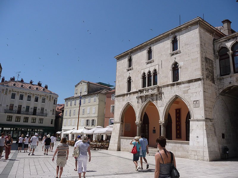 plaza-central-de-split.jpg split
