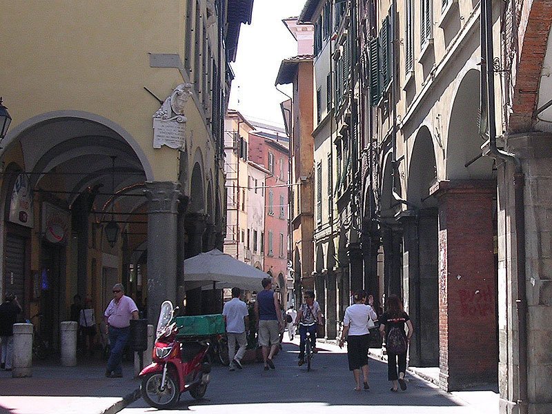 pisa-borgo-stretto livorno