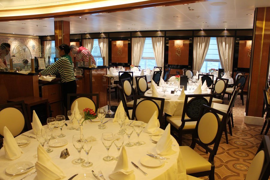 Royal-Princess-Concerto-Restaurant
