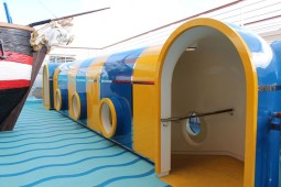Costa Diadema submarino infantil