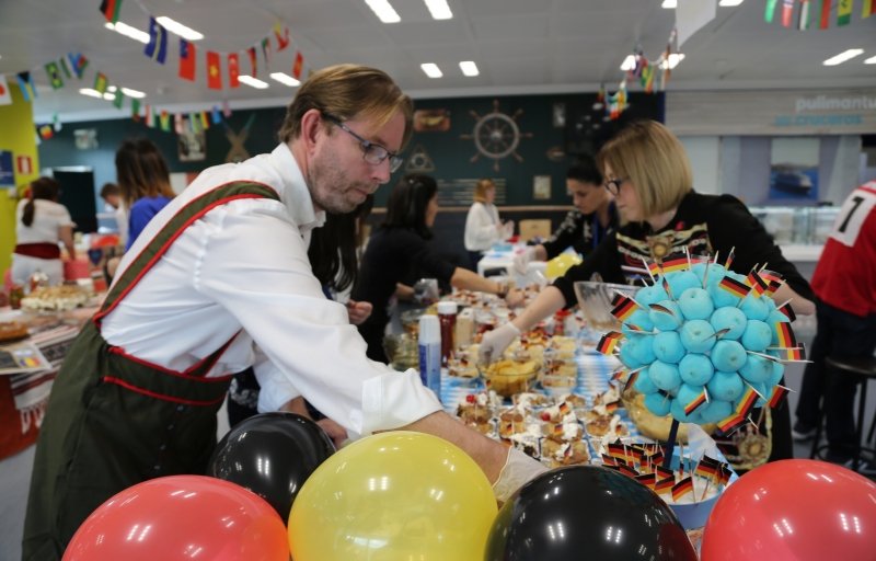 Pullmantur Cruceros celebra GastroFest, su primer festival gastronómico a favor de la Fundación Juegaterapia