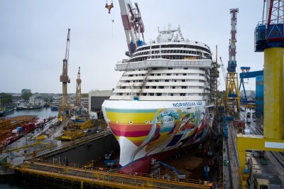 Norwegian Cruise Line y Fincantieri celebran la puesta a flote del nuevo Norwegian Aqua
