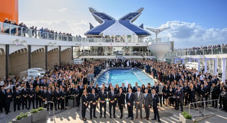 Celebrity Cruises recibe su nuevo barco Ascent