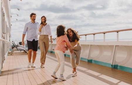 Pullmantur Cruceros mejora la experiencia de viajar en familia