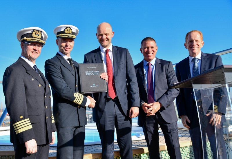 Norwegian Cruise Line recibe el innovador Norwegian Encore