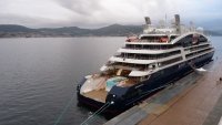 El Puerto de Vigo recibe la visita inaugural del crucero de lujo Le Champlain