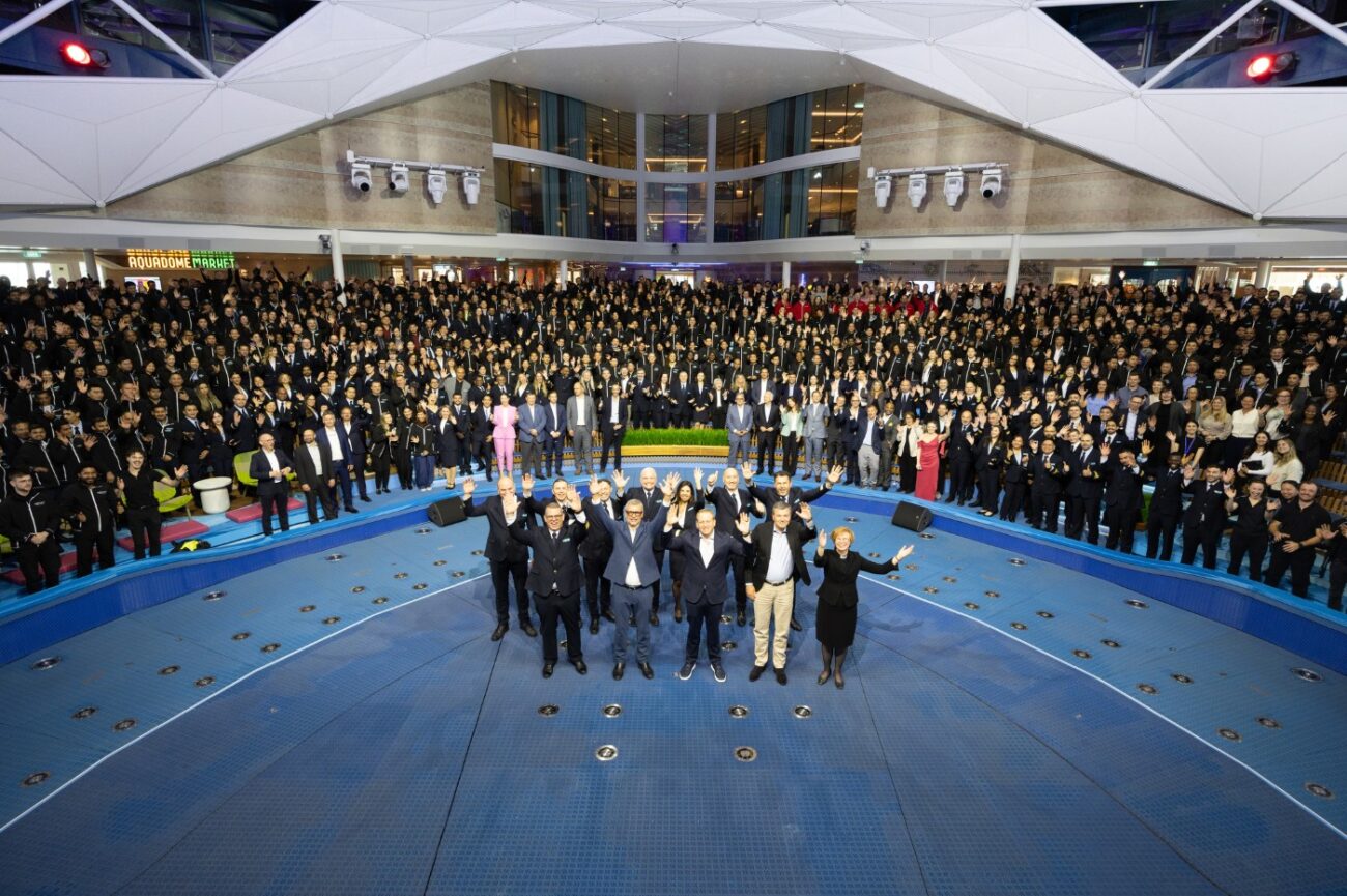 Foto Legend of the Seas 1400