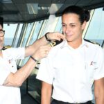 mujer staff captain carnival